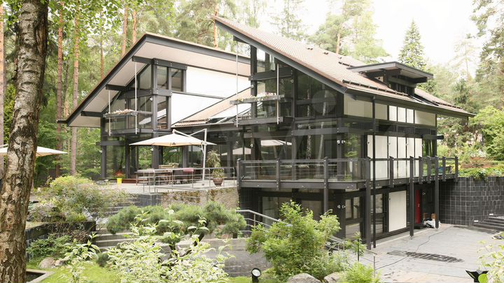 Коттедж 800 м² на участке 46 сот.