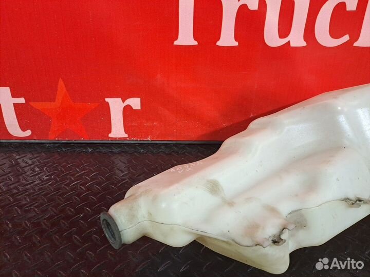 Бачок омывателя лобового стекла