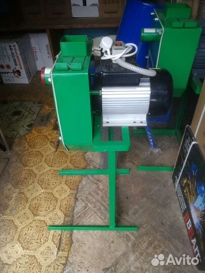 Зернодробилка 700 кг