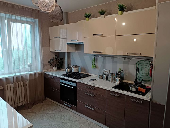 3-к. квартира, 64 м², 4/9 эт.