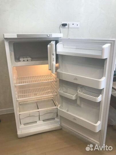 Холодильник бу stinol