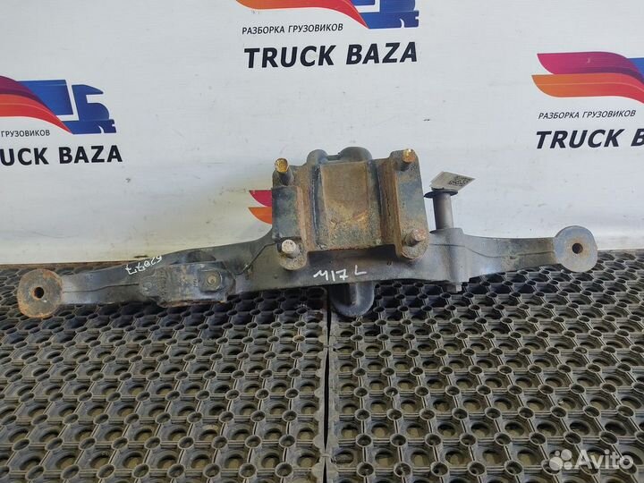 Кронштейн пневморессоры левый