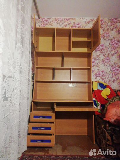 Детская стенка со столом