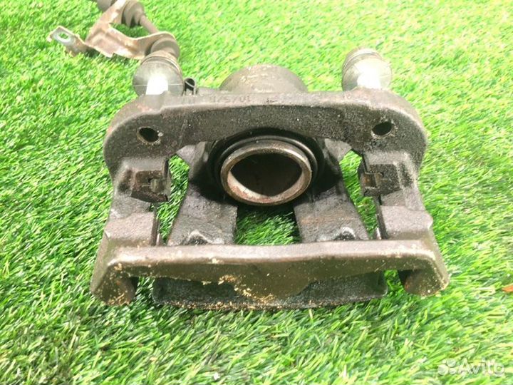 Суппорт тормозной передний правый Bmw 1 E87 N45B16