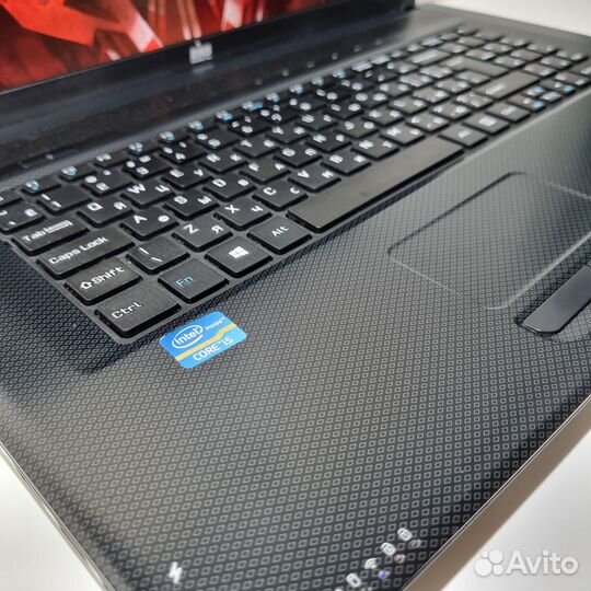 Мощный ноутбук 17.3