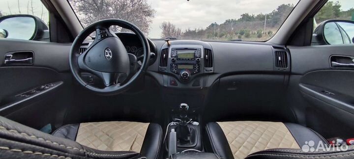 Hyundai i30 1.6 МТ, 2009, 260 000 км