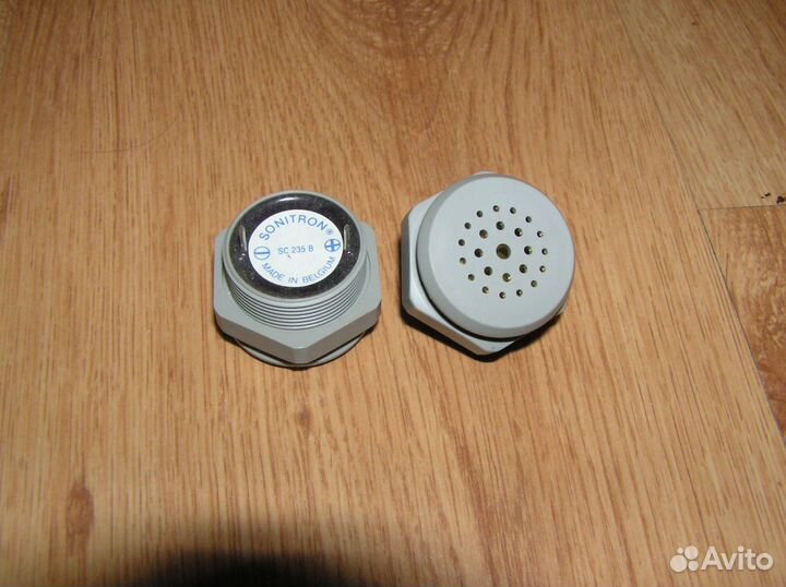 Пьезоизлучатель с генератором