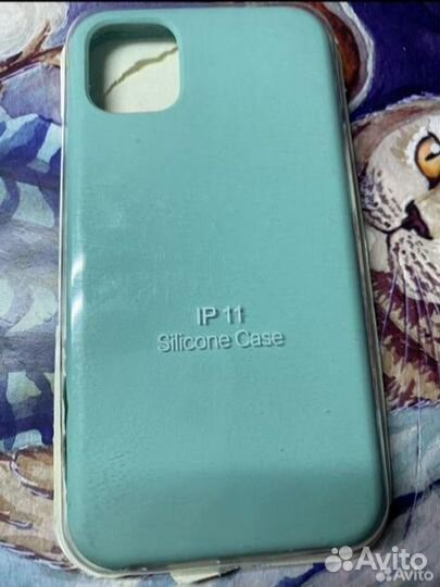 Чехол на iPhone 11