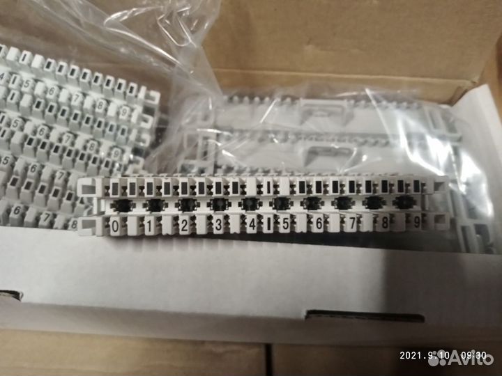 Плинт размыкаемый на 10 пар типа krone