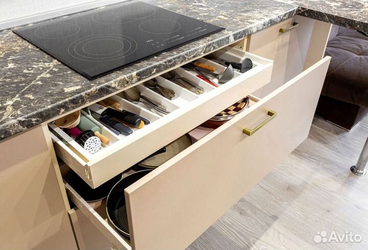 Кухонный гарнитур от частного мастера