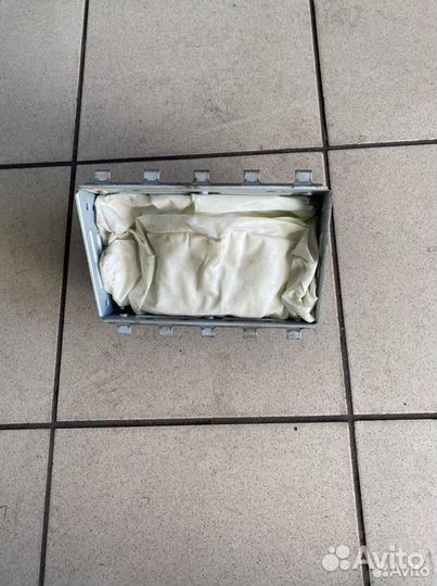 Подушка безопасности в торпедо Vortex Estina