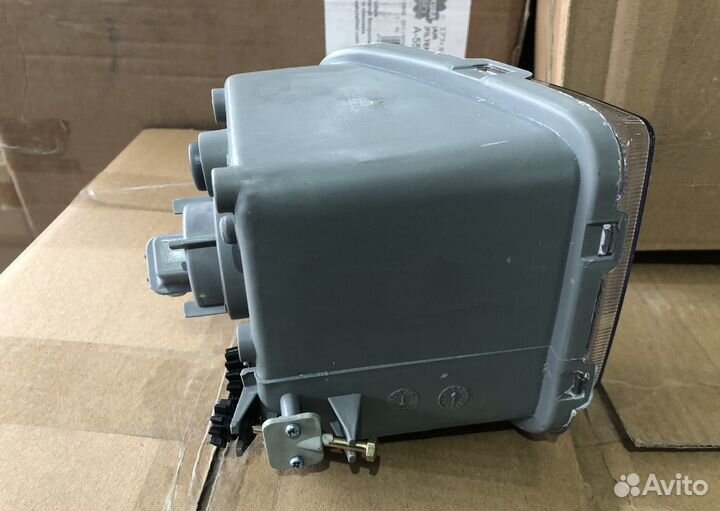 Противотуманка левая Hyundai Starex/H1 05-07