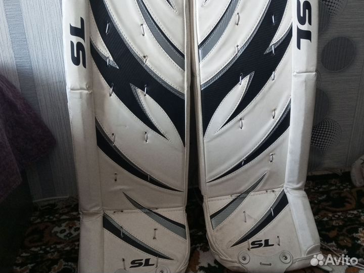 Щитки хоккейного вратаря 33+1 новые