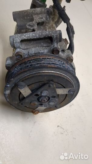 Компрессор кондиционера Peugeot 5008