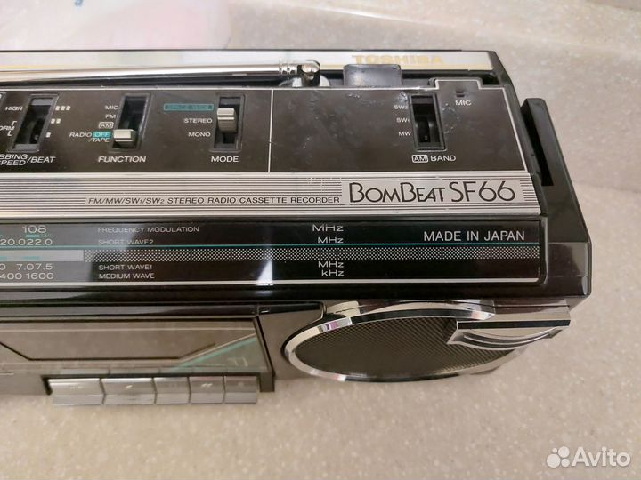 Кассетный магнитофон Toshiba