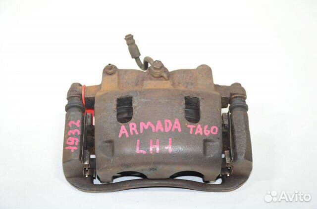 Суппорт передний левый Nissan Armada TA60 5.6 2003