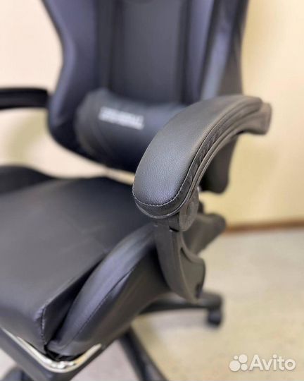 Компьютерное кресло геймерское