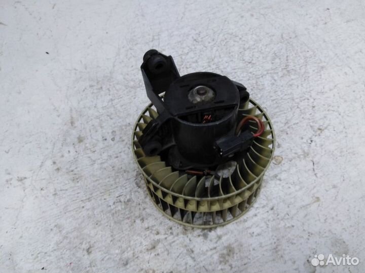 Моторчик печки Мерседес