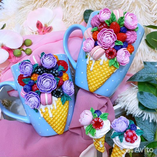 Кружка с декором из полимерной глины