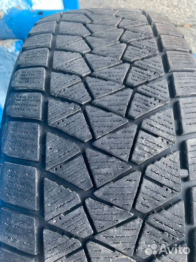 Bridgestone Blizzak DM-V2 225/60 R18