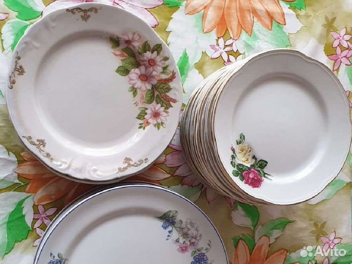 Винтажные фарфоровые тарелки