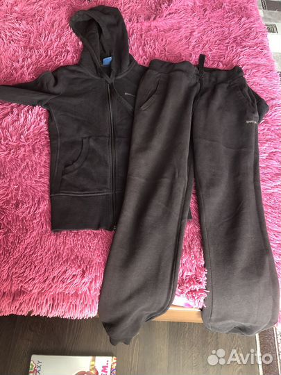 Спортивный костюм Reebok женский