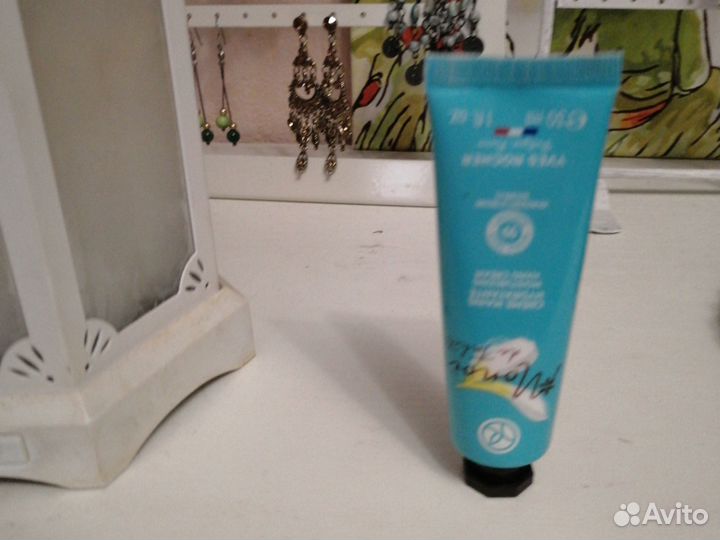 На доставке. Крем для рук ив роше