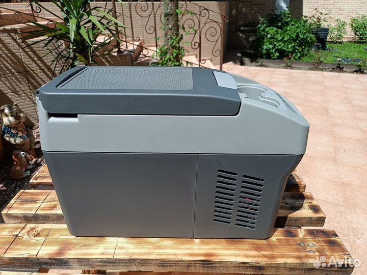 Waeco coolfreeze CDF-11 (12/24)