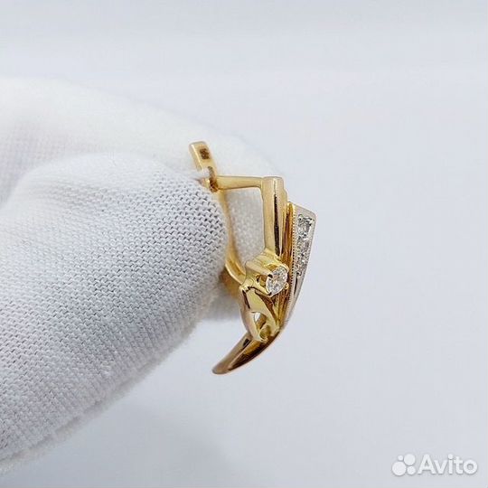 Золотые серьги с камнем