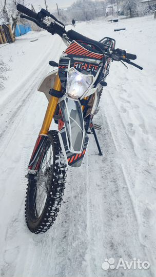 Мотоцикл Regulmoto athlete 250