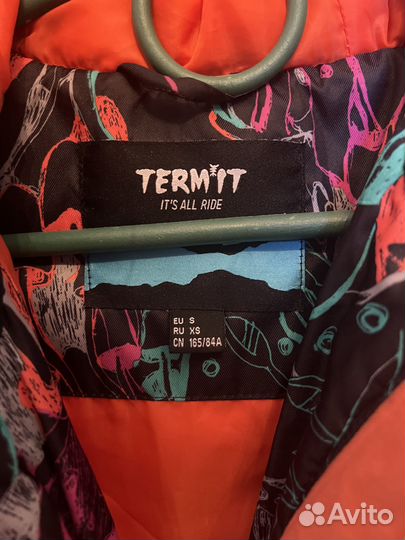 Продаю горнолыжную куртку для девочек XS, рост 165