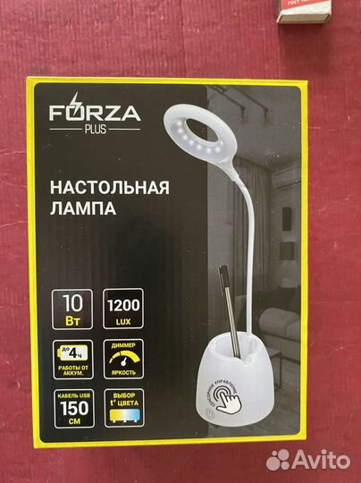 Лампа настольная новая