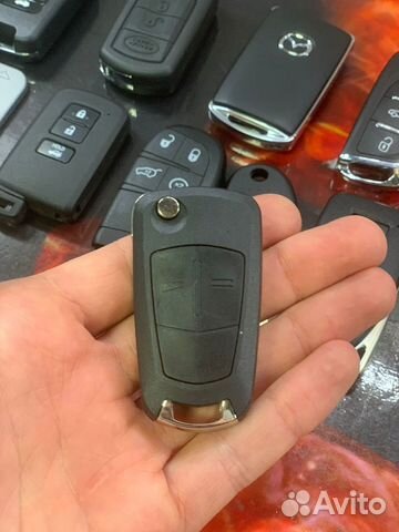 Выкидной ключ Opel Astra