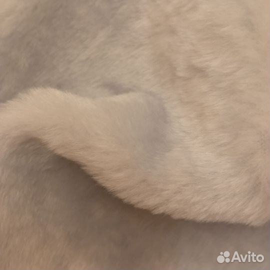 Отрез светло-серого меха И-77 - 15 пог.м