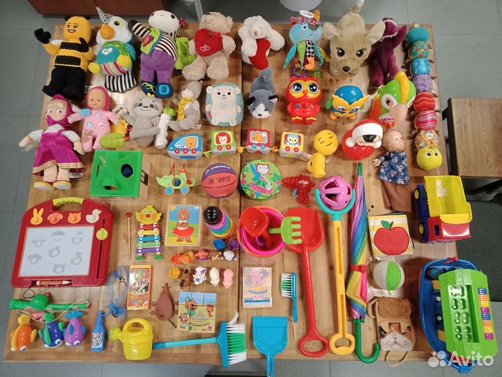 Коробка детских игрушек 0-4 лет