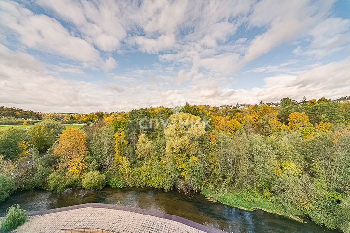 2-к. квартира, 80 м², 6/7 эт.