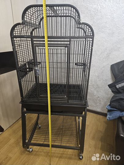 Продам вольер для среднего попугая