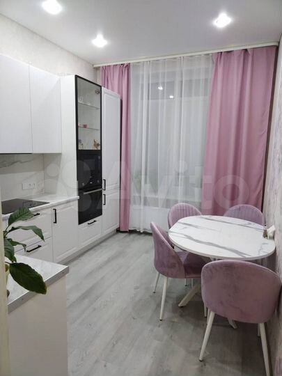 2-к. квартира, 60 м², 6/7 эт.
