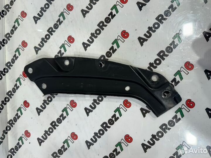 Кронштейн фары левый Volkswagen Polo 5 хетчбек CGP