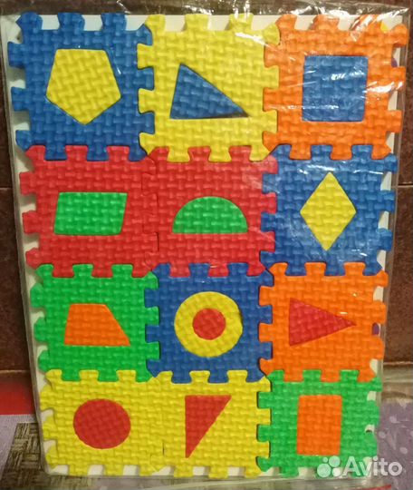 Детские игрушки лото, пазлы, мозаика