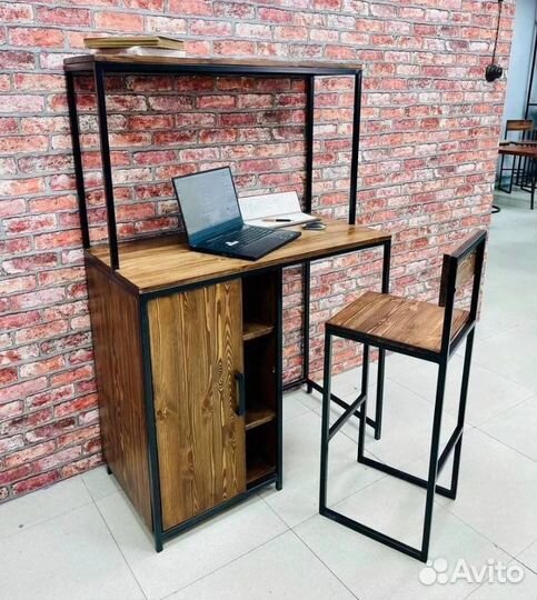 Компьютерный стол с тумбой
