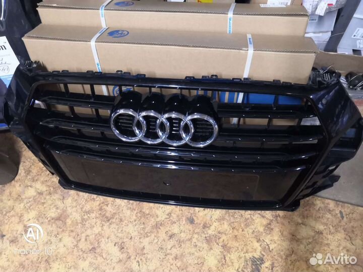 Решётка радиатора audi Q3