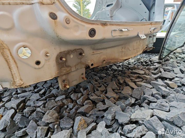 Пол багажника (тазик) и задняя панель Mazda Cx-5