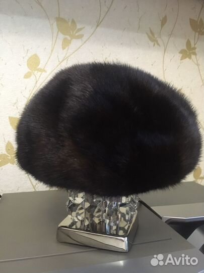 Берет женский норковый