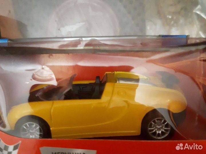 Продаю машинки металлические