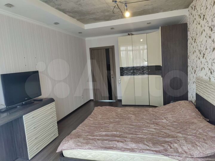 2-к. квартира, 80,5 м², 3/17 эт.