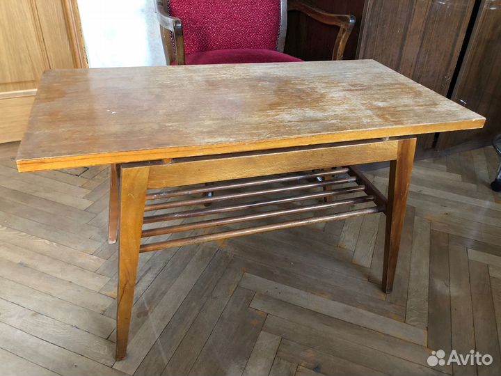 Журнальный столик