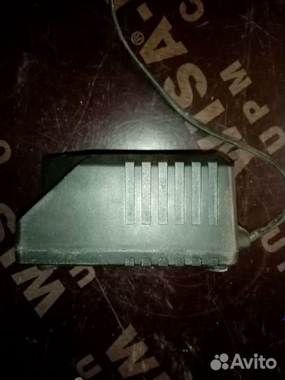 Зарядное устройство Bosch AL1411DV
