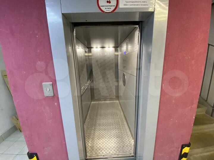 Квартира-студия, 23,7 м², 8/9 эт.