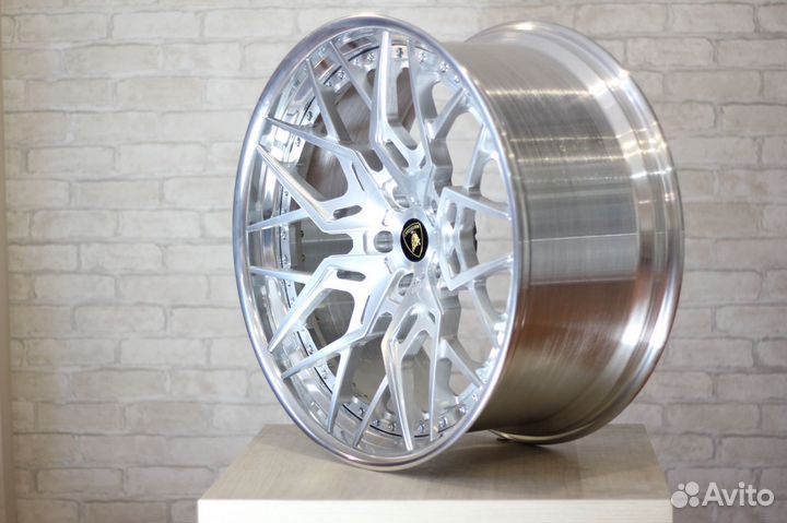 Кованые диски GT Forged R23 5х130 Lamborghini Urus